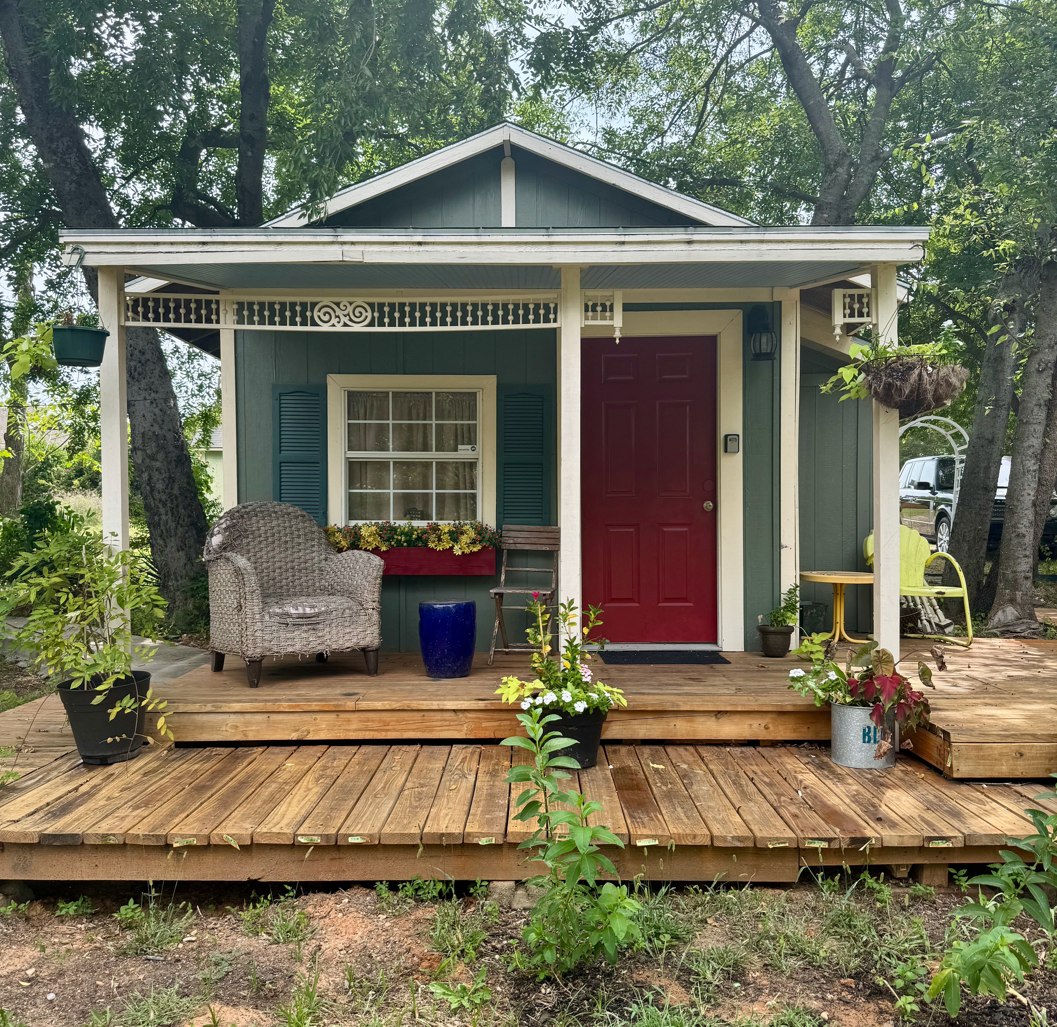 Judge Roy Bean Cottage exterior at Four Winds in Bonham Texas